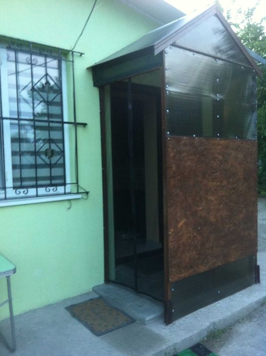 Сдам домик(ЗДАМ будиночок) с местом для автомобиля во дворе