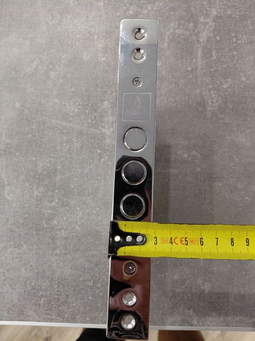 Врізний замок  Аверс