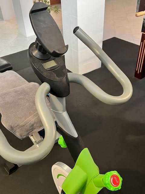 Bicicleta de Spinning Bodytone