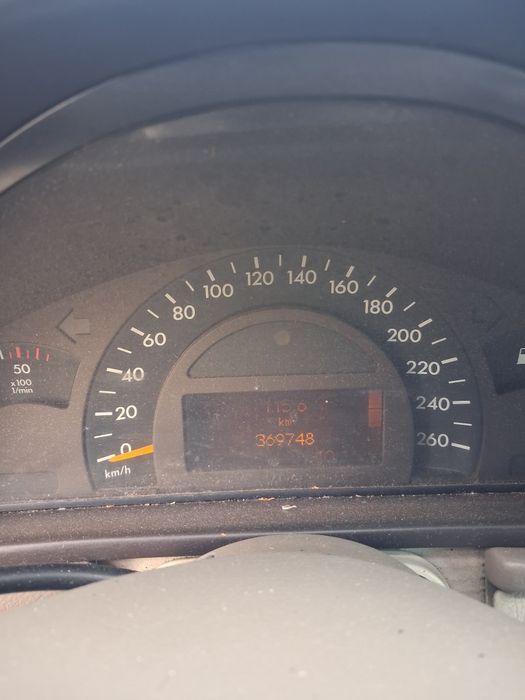 Mercedes  C270 cdi acidentado
