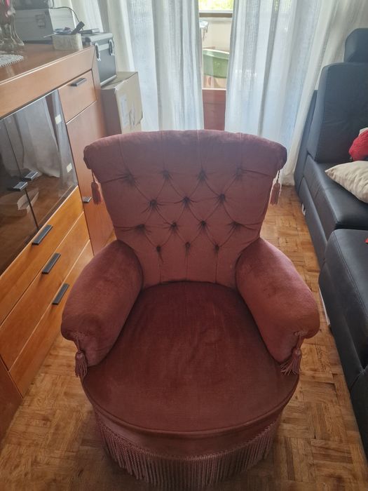 Vendo poltrona de veludo