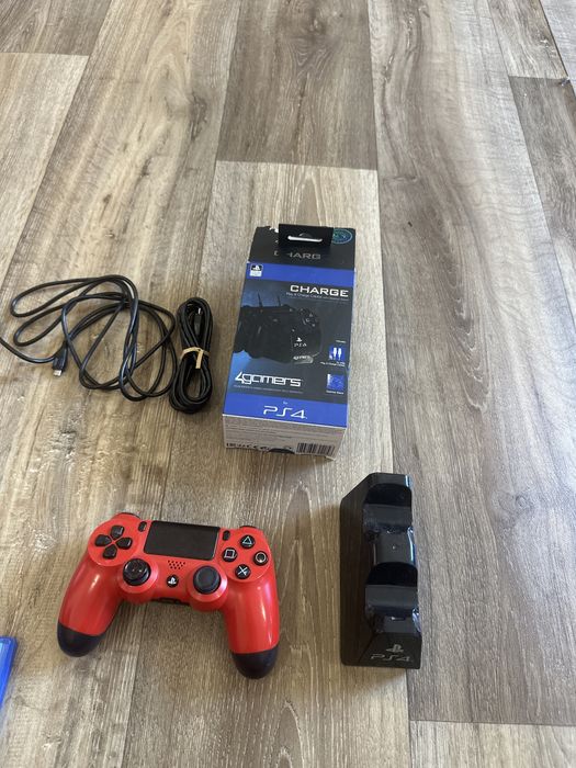 Bogaty Zestaw PS4 Slim | Oryginalny Pad | Stacja Dokująca | 4 Gry (GTA V)