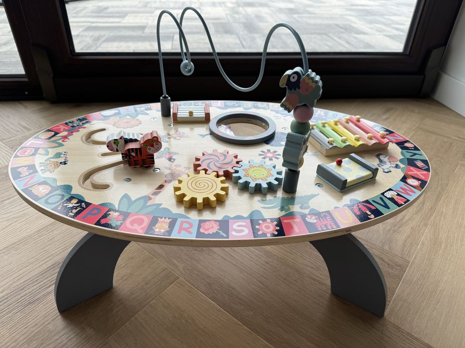Drewniany stoliczek edukacyjny 7w1, muzyczny, sensoryczny