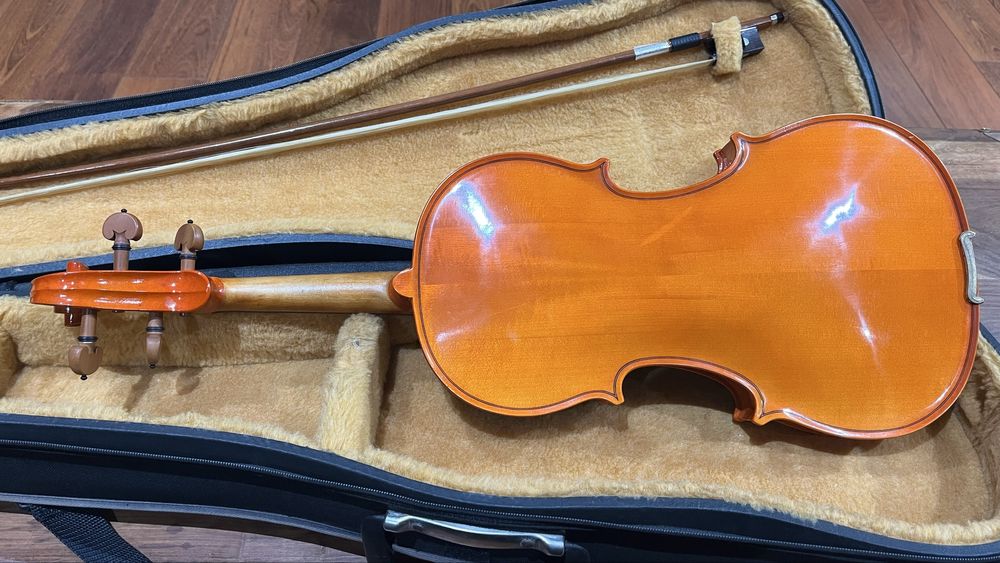 Violino 4/4 Strunal — República Checa