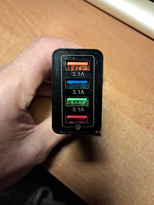 Ładowarka Quick charge 3.0  4 x port USB A