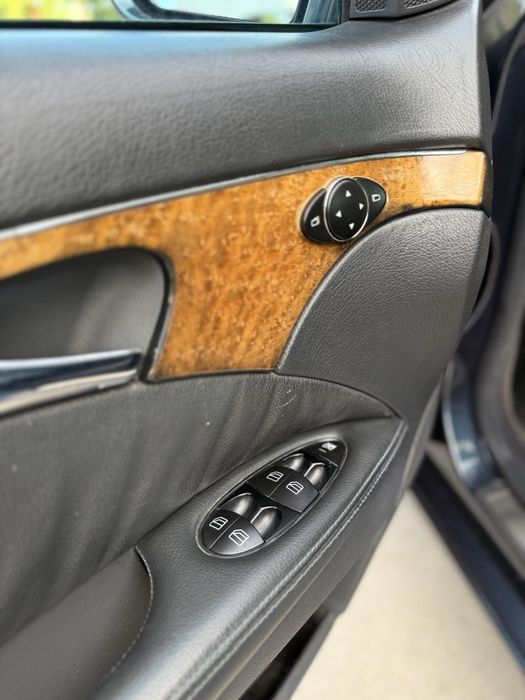 Mercedes-Benz E 220 — fotografia 10