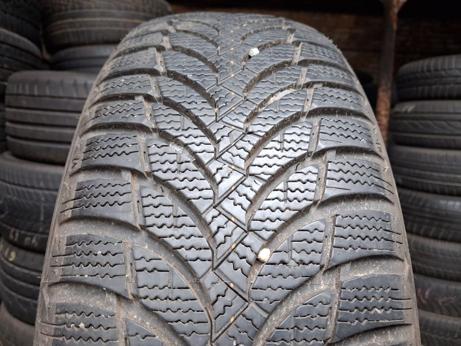 распаровка шины б/у205/55 R16 Nexen WIN GUARD