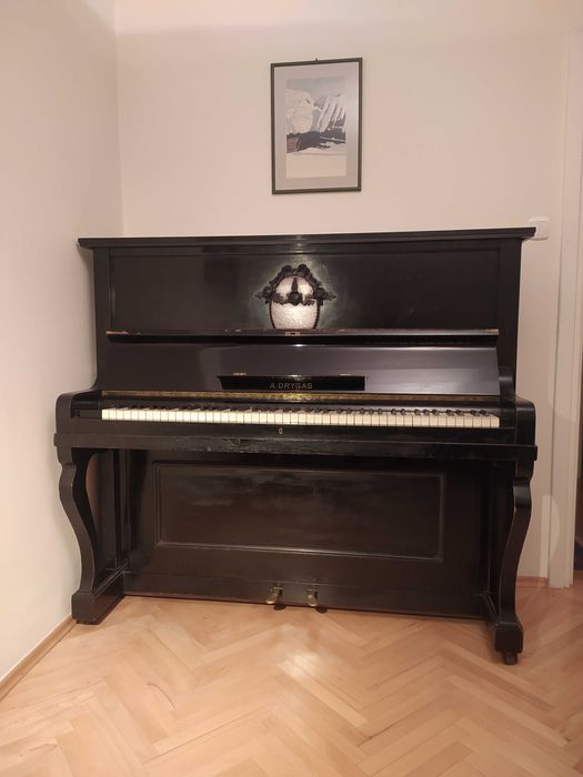 Pianino A. Drygas