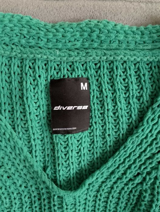 DIVERSE. Sweter damski.