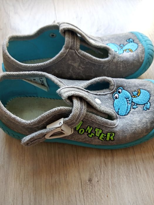 Kapcie MB rozmiar 27