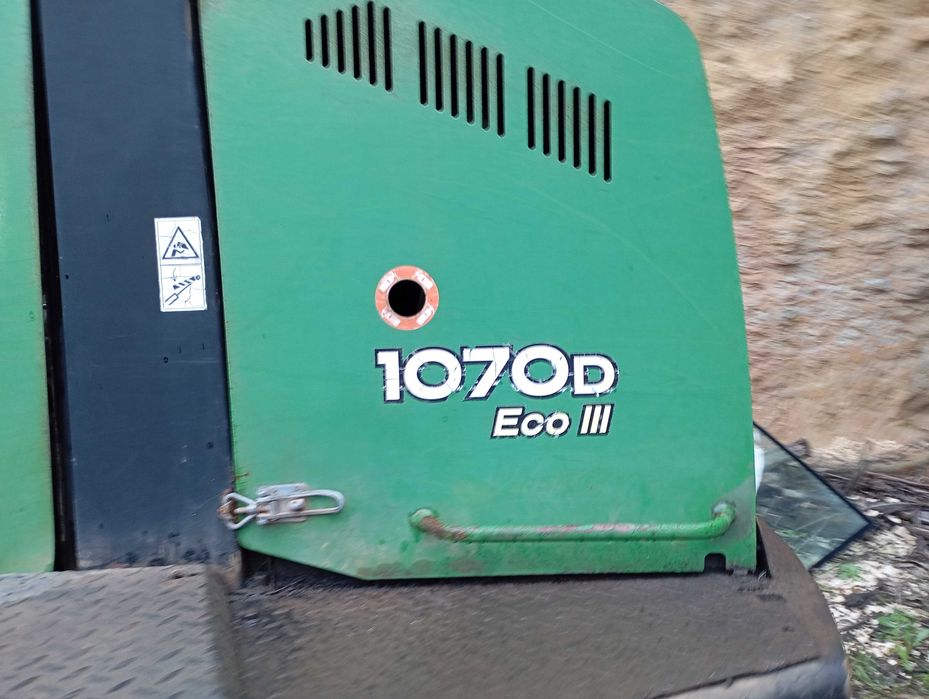 Processadora de corte florestal John Deere 1070D