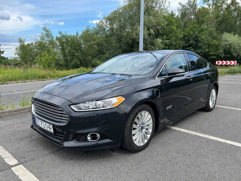 Ford Fusion Energi Plug-in Hybrid 2015