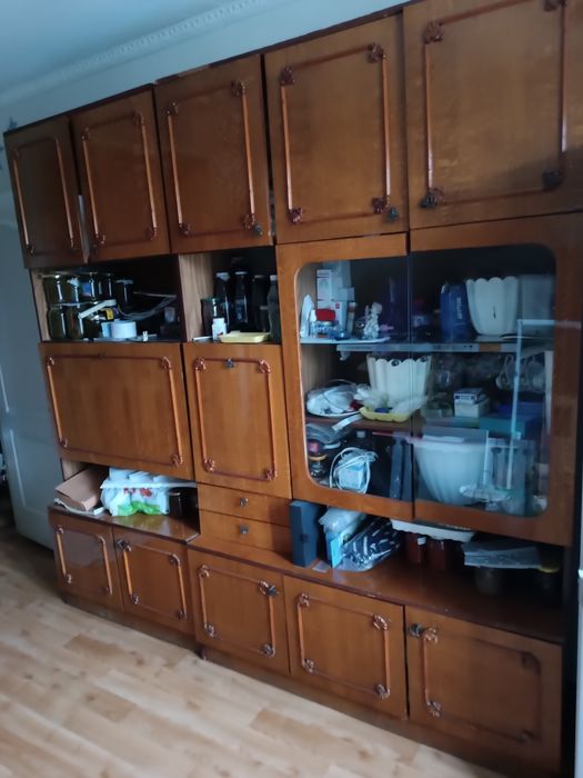 Продам мебельную стенку