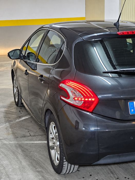 PEUGEOT 208 1.2 VTi ALLURE | 82 CV