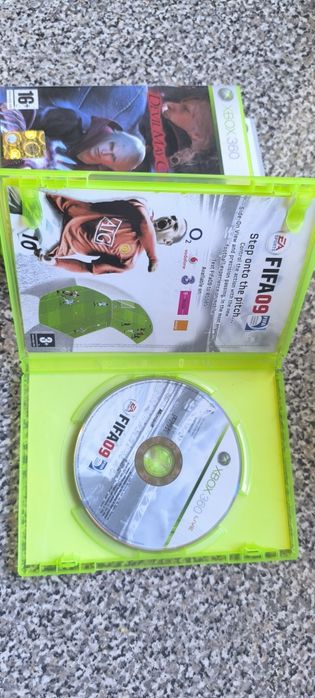 Mass effect+Dvd extra/Devil may cry 4/FIFA 09 Xbox 360