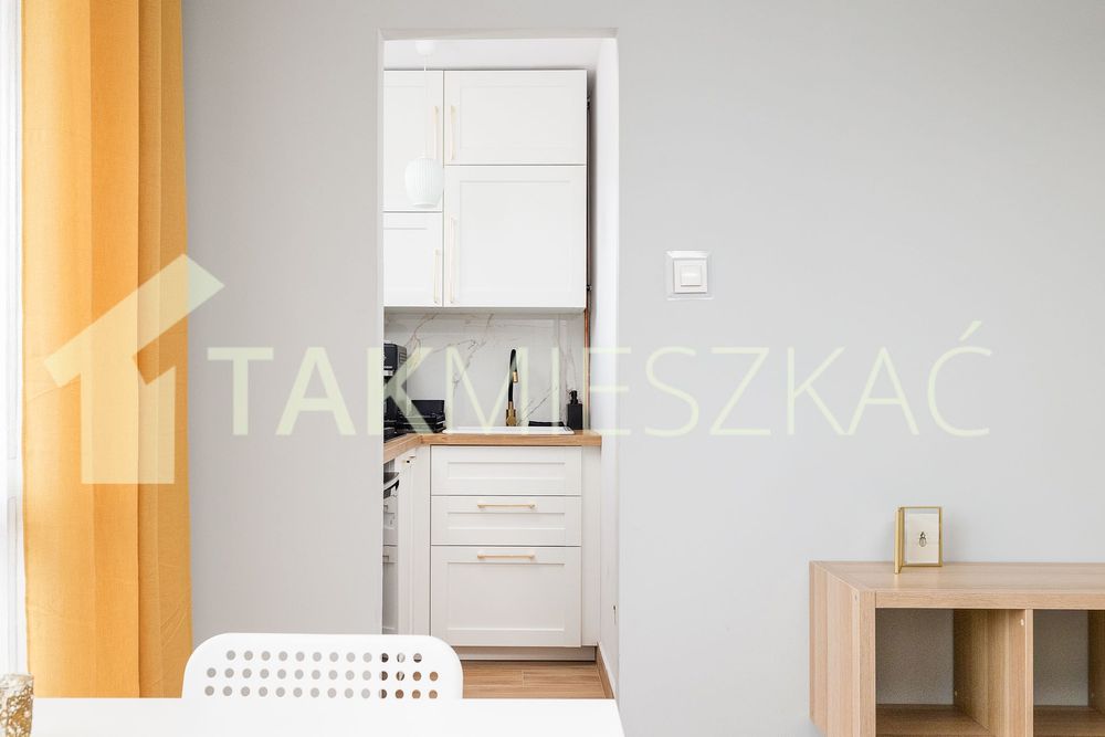Elegancka kawalerka w Centrum, od sierpnia! - Widok 4