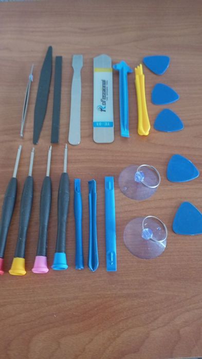 Комплект для ремонту телефонів, електроніки 21в1.