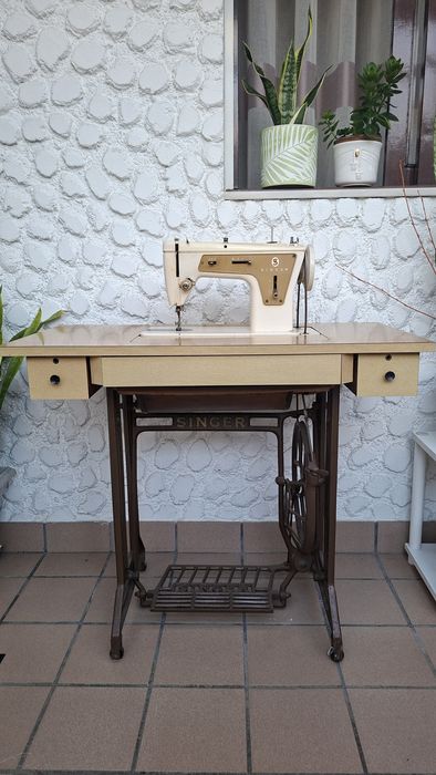 Máquina de costura Singer