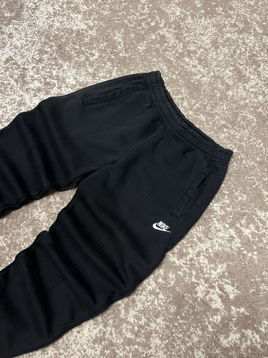 Спортивні штани Nike