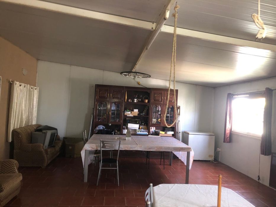 Tenho casa para casal jovem com 1 ou 2 filhos