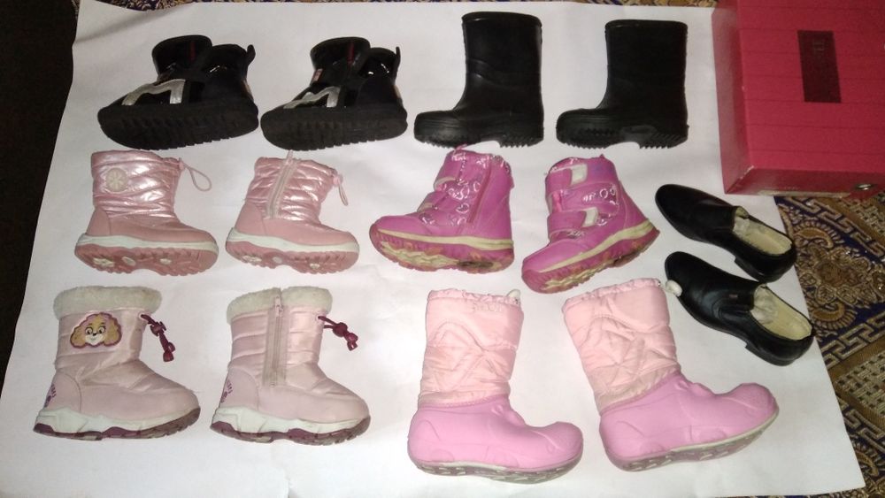 Продам дитяче взуття