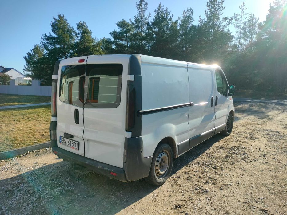 Opel Vivaro Trafic 1.9 long 6biegów