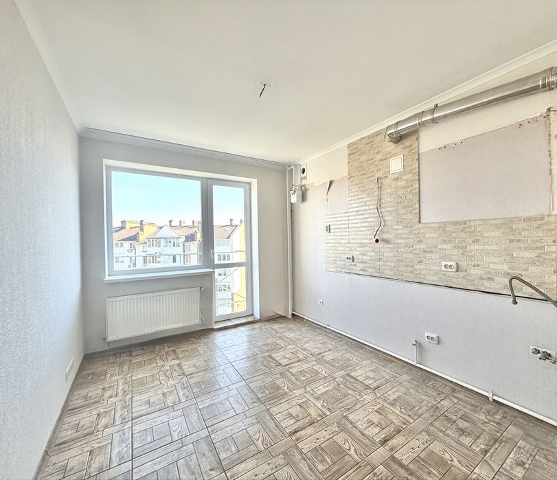 Продам. Однокімнатна 43м2 з ремонтом