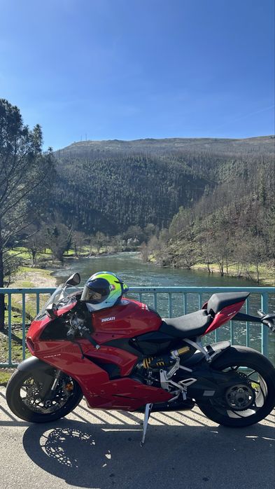 Ducati Panigale V2