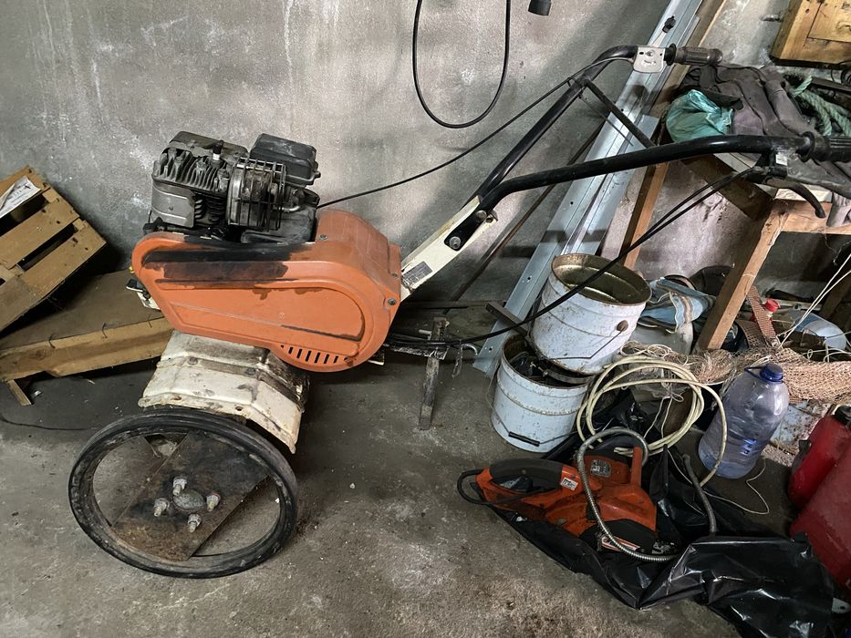 Moto enxada Briggs Stratton