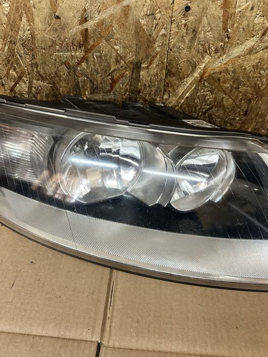 Передня права фара Audi A6 C6 Ауді А6 Ц6 2004-2008