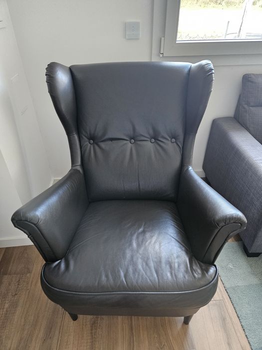 Poltrona ikea castanho escuro /couro sintético