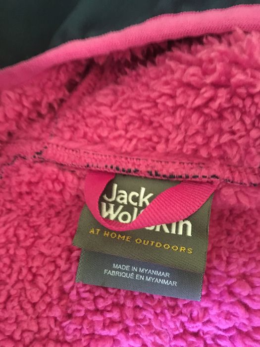 Kurtka jack wolfskin 152 cm dziewczynka
