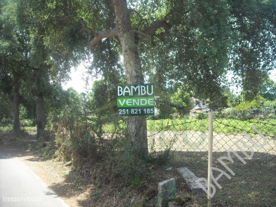 Terreno para construção para venda — Cerdal, Viana do Castelo