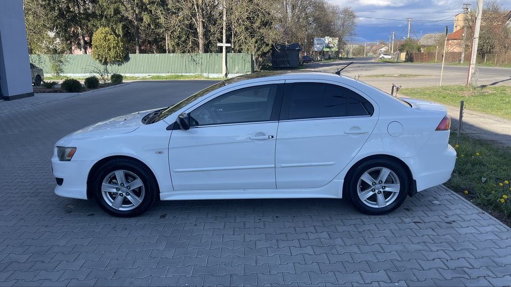 Mitsubishi lancer X 2008