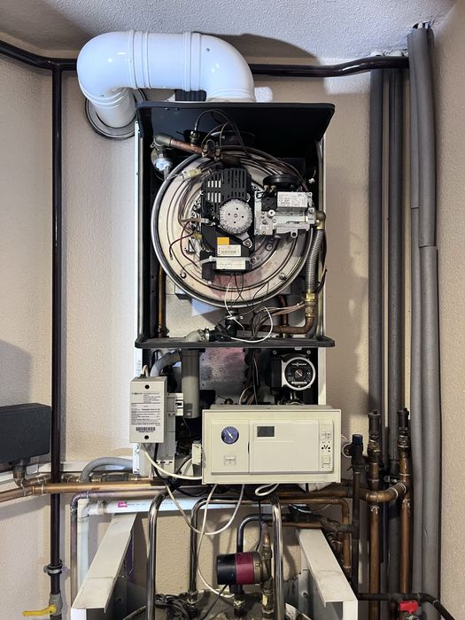 Wentylator Viessmann SPRAWNY RLS154/1600 24 kW 55667 02011 Vitodens 200 WB2