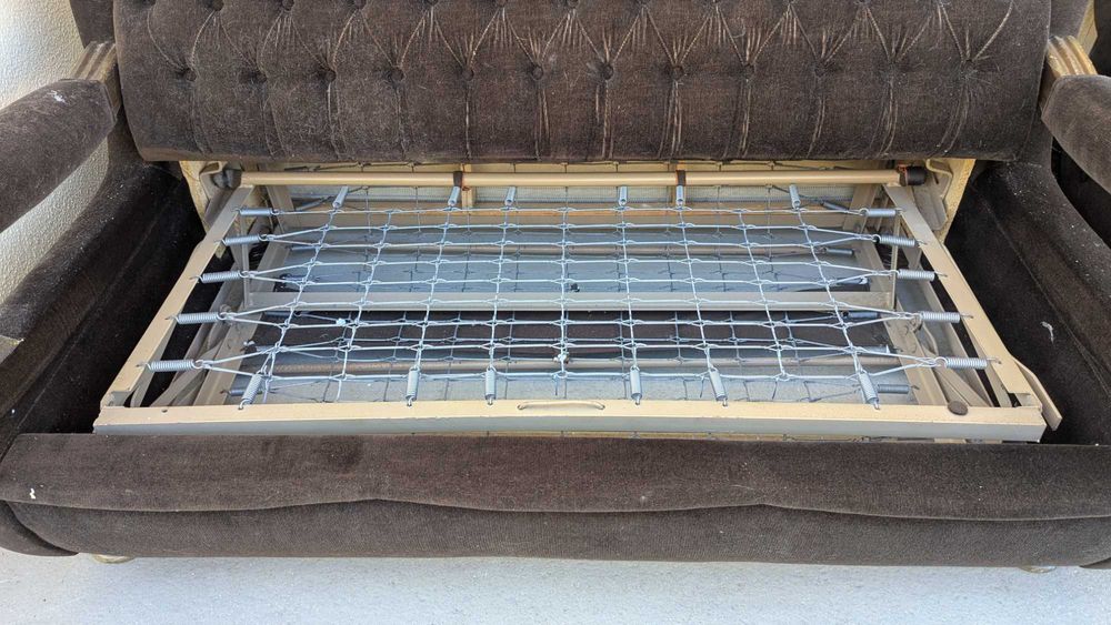 Sofá-cama sem colchão