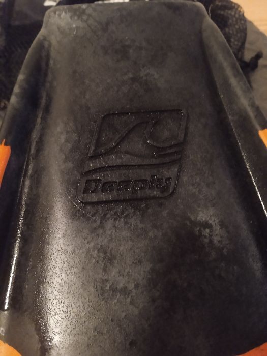 Barbatanas Deeply novas