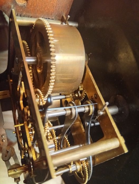 Zegar Junghans wahadłowy