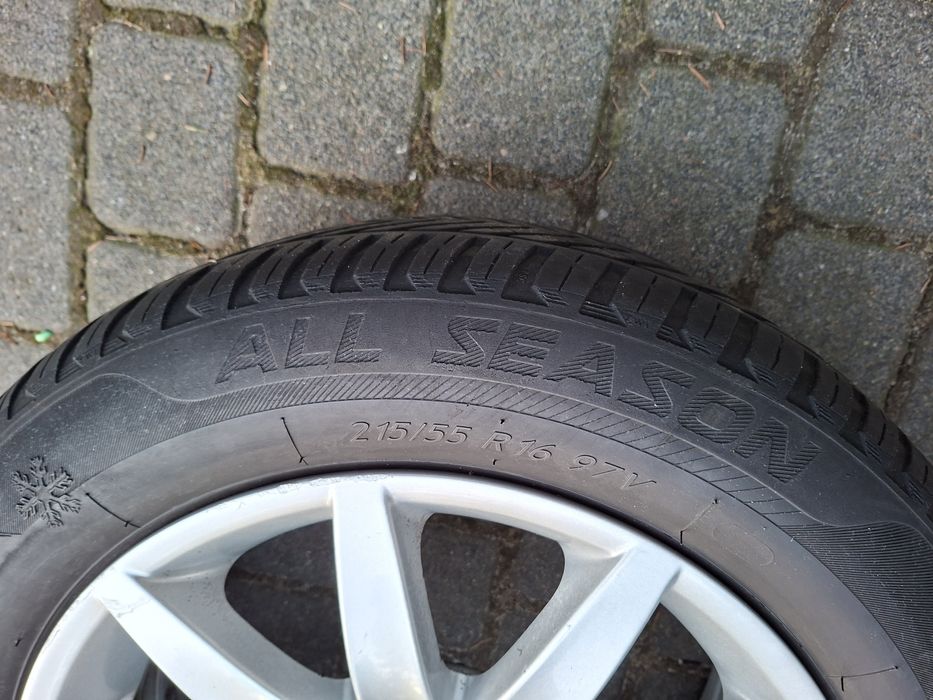 Koła opony wielosezonowe 2022rok aluminiowe felgi Peugeot 16 cali