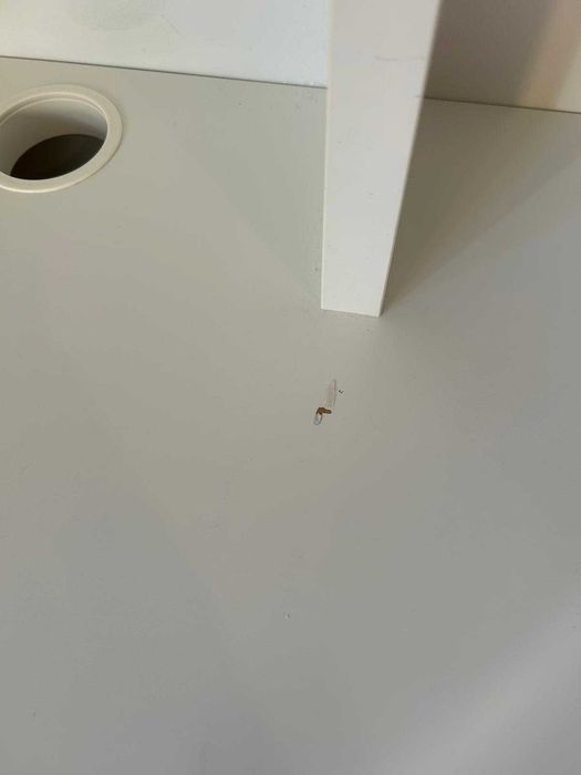 Secretária modelo MICKE  IKEA branca