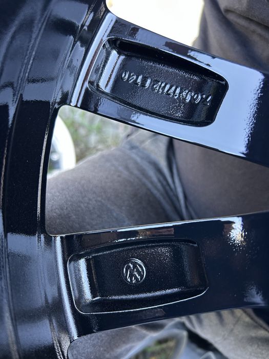 Диски 5/112r17 London Лондон Пасат Б8 Vaggroup PassatB8