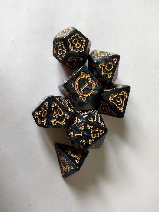 Zestaw kości do RPG Smocze kostki do gry czarne i brązowe