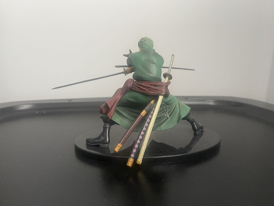 Figura one piece zoro