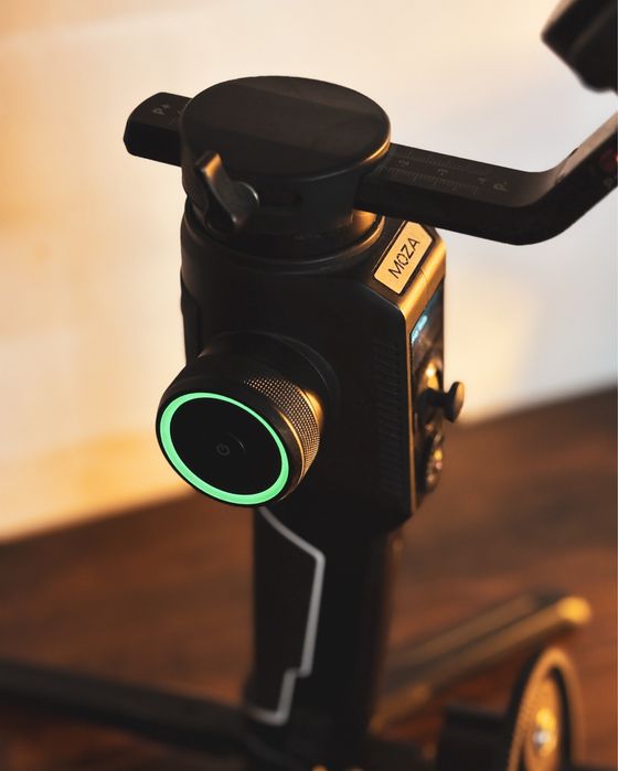 Gimbal Moza AirCross 2 + iFocus Pro Kit