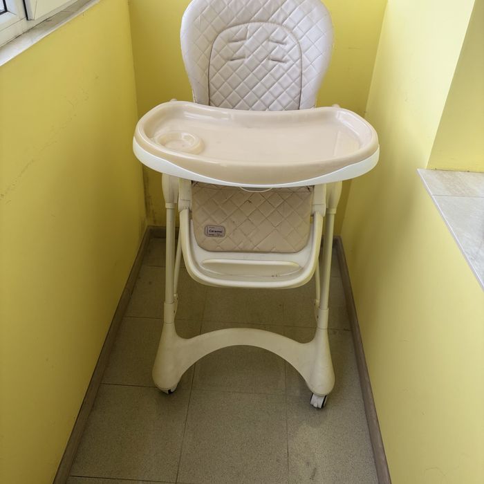 Крісло для годування CARRELLO