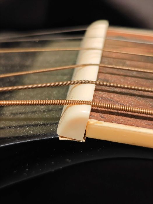 Gitara akustyczna używana