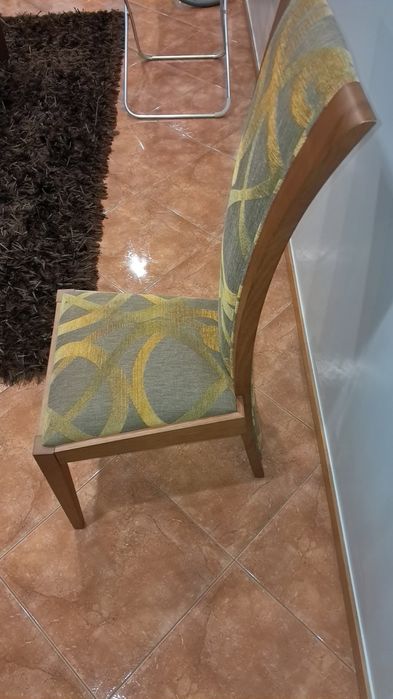 6 Cadeiras de Jantar