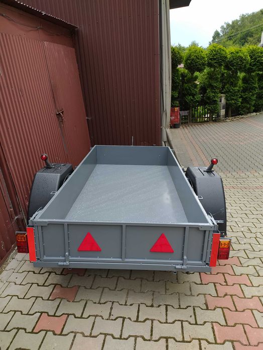 przyczepka do ciągnika jednoosiowa z hamulcem