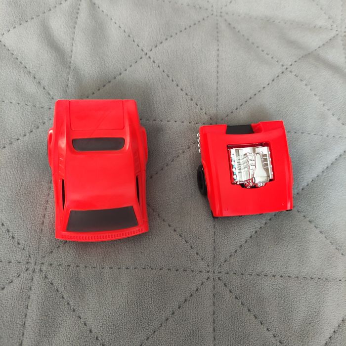 Машинка розкладна Hot wheels Mettle