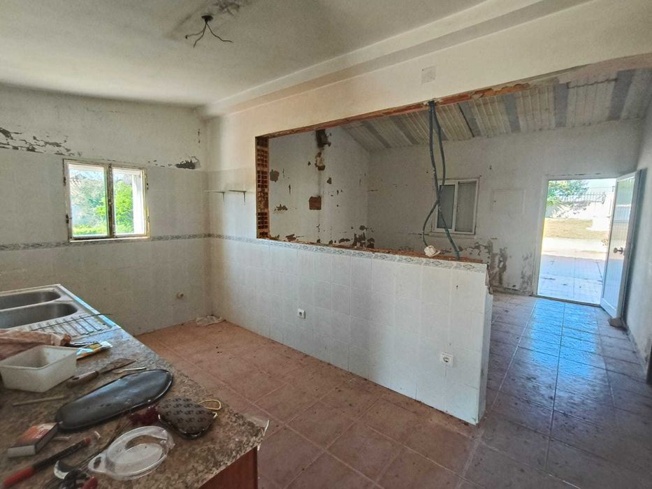 MORADIA T2 em Lote de 1560m2